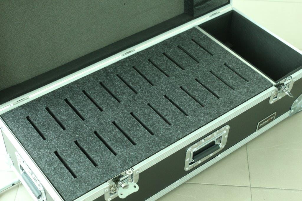 Road Case With Pull Out Handle 3