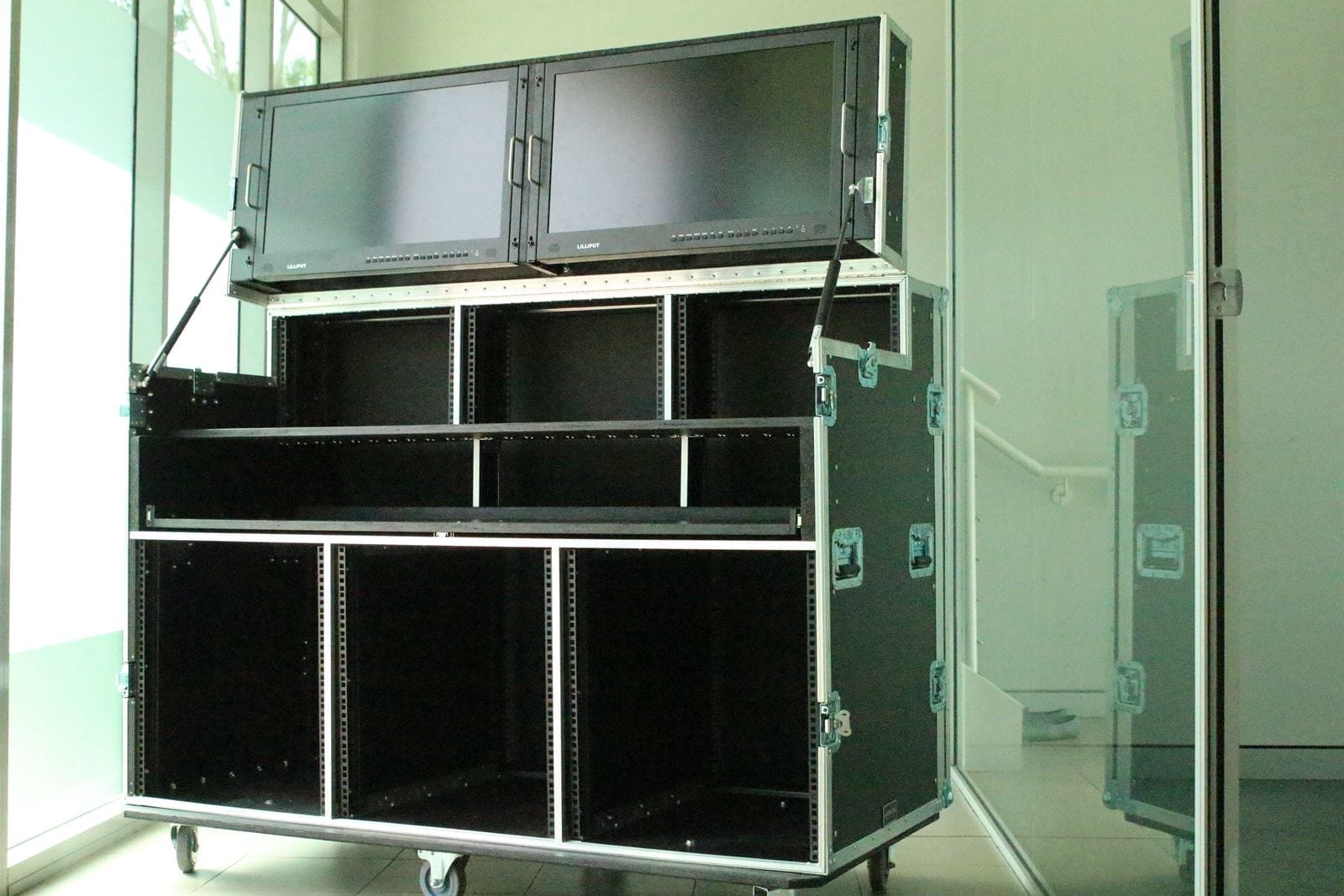 Tv Flypack Road Case 1 Flypack Road Case 1