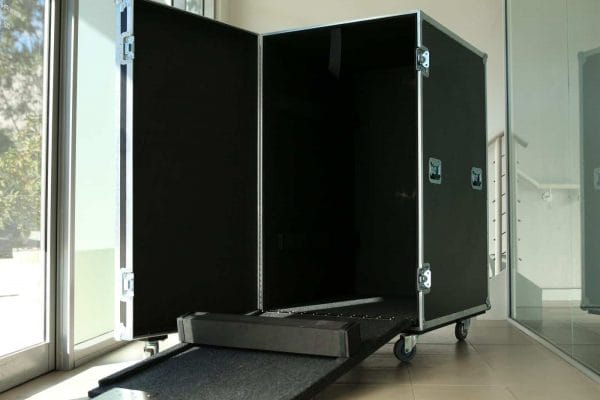 Pc Locs Carrier 40 Road Case With Built-In Ramp