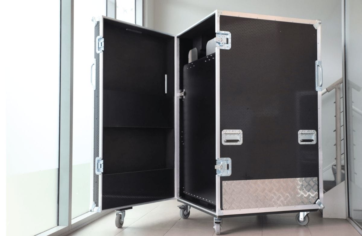 Improved Transport Case For Medical Device Ak-98 - Baxter