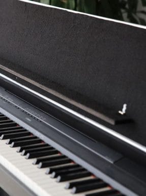 Case / Stand For Yamaha P1115 Keyboard