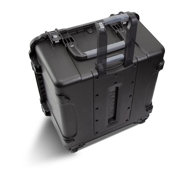 Nanuk-970-Black-Retractable-Handle_600X600