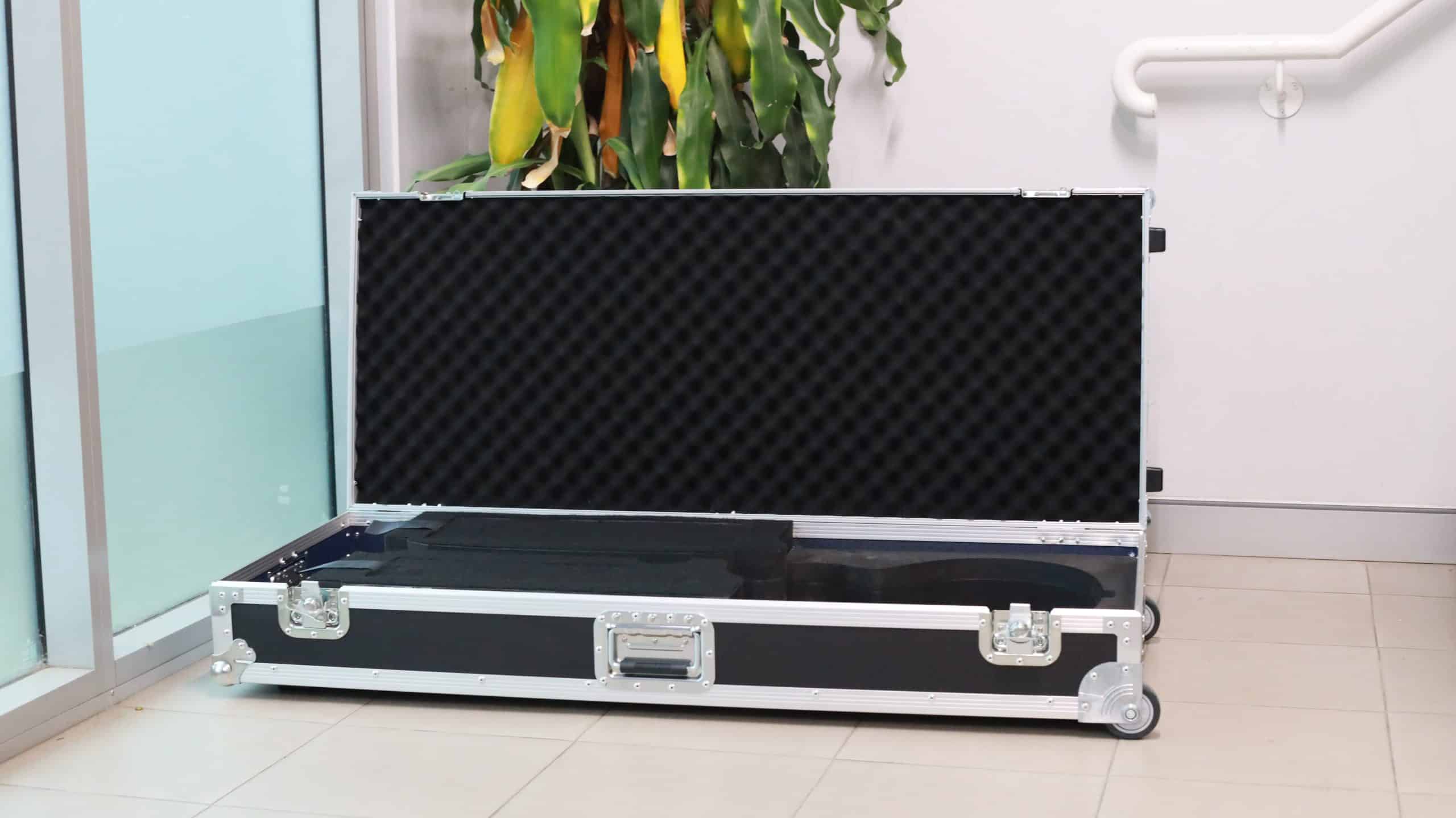Road Case For Hofner 500/3 Bass Guitar With Foam Insert
