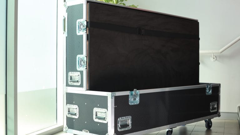 Twin 75&Quot; Split Lid Tv Road Case 3 Twin 75&Quot; Split Lid Tv Road Case
