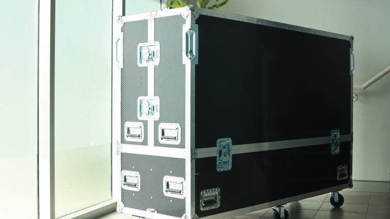 Twin 75&Quot; Split Lid Tv Road Case 2 Twin 75&Quot; Split Lid Tv Road Case