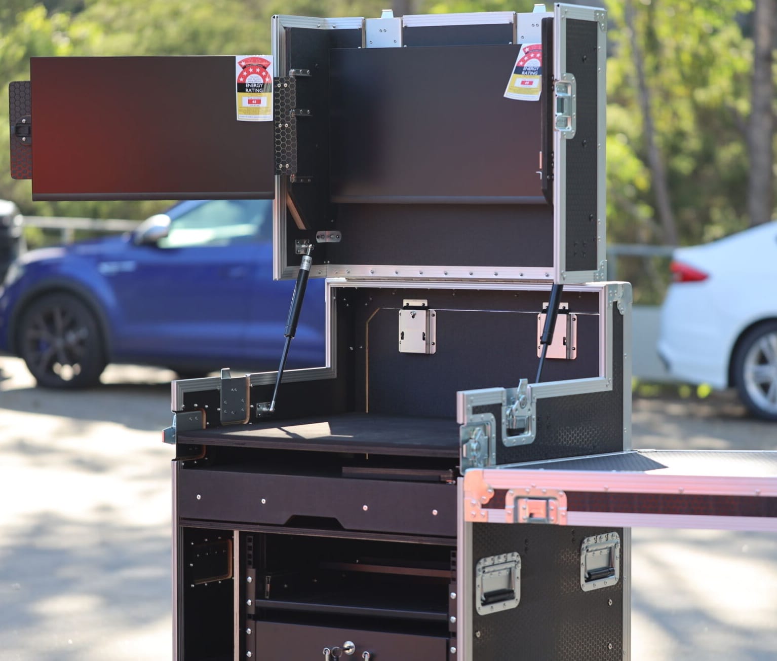 Workstation Case Fp1-Rs For Av Production: The Ultimate Flypack All-In-One System Road Case You Can Get Now 1 Workstation Case Fp1-Rs