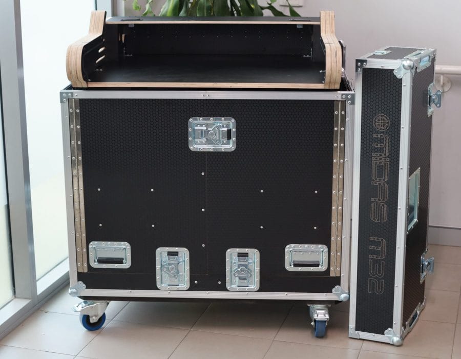Audio Console Case For Midas M32 2 Audio Console Case For Midas M32